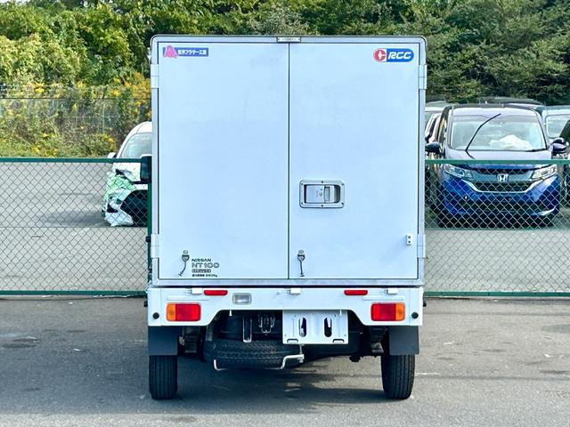 NISSAN NT100CLIPPER TRUCK