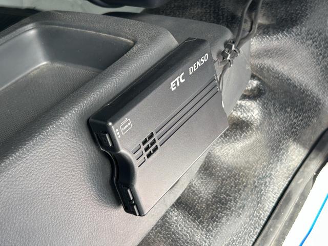 キャリイトラック 2WAY スタンバイ付き冷蔵冷凍車  -5℃設定 スズキ純正 キャリイ食品シリーズ 片側スライドドア リヤワンタッチ扉 外部電源用スタンバイケーブル キーレス パワーウィンドウ バックカメラ ETC ABS 左右90度ストッパー スノコ(31枚目)