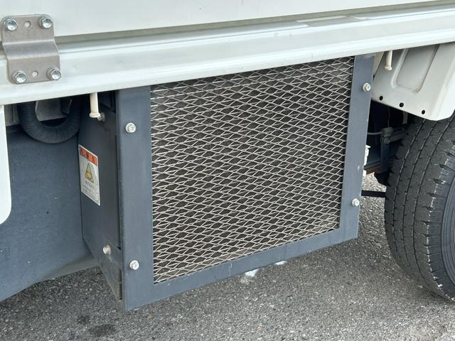 キャリイトラック 2WAY スタンバイ付き冷蔵冷凍車  -5℃設定 スズキ純正 キャリイ食品シリーズ 片側スライドドア リヤワンタッチ扉 外部電源用スタンバイケーブル キーレス パワーウィンドウ バックカメラ ETC ABS 左右90度ストッパー スノコ(48枚目)