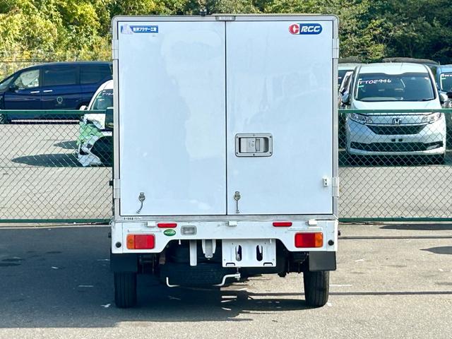 キャリイトラック 中温冷蔵冷凍車 -5℃設定 菱重コールドチェーン2コンプ仕様 菱重コールドチェーン冷凍機 2コンプレッサー仕様 片側スライドドア リヤワンタッチ扉 ETC 助手席エアバッグ ABS 90度ストッパー 樹脂製スノコ 庫内ライト 荷箱カギ(13枚目)