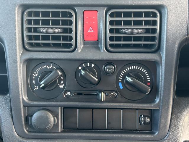 キャリイトラック 中温冷蔵冷凍車 -5℃設定 菱重コールドチェーン2コンプ仕様 菱重コールドチェーン冷凍機 2コンプレッサー仕様 片側スライドドア リヤワンタッチ扉 ETC 助手席エアバッグ ABS 90度ストッパー 樹脂製スノコ 庫内ライト 荷箱カギ(25枚目)