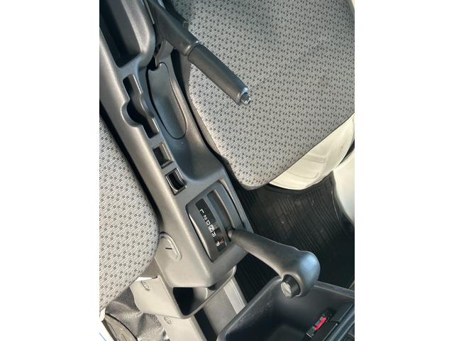 キャリイトラック 中温冷蔵冷凍車 -5℃設定 菱重コールドチェーン2コンプ仕様 菱重コールドチェーン冷凍機 2コンプレッサー仕様 片側スライドドア リヤワンタッチ扉 ETC 助手席エアバッグ ABS 90度ストッパー 樹脂製スノコ 庫内ライト 荷箱カギ(29枚目)