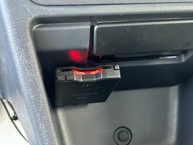 キャリイトラック 中温冷蔵冷凍車 -5℃設定 菱重コールドチェーン2コンプ仕様 菱重コールドチェーン冷凍機 2コンプレッサー仕様 片側スライドドア リヤワンタッチ扉 ETC 助手席エアバッグ ABS 90度ストッパー 樹脂製スノコ 庫内ライト 荷箱カギ(39枚目)