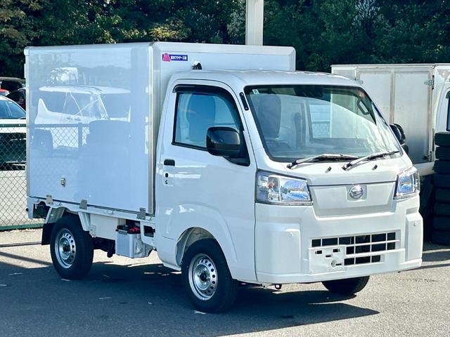 ハイゼットトラック スタンバイ付き冷蔵冷凍車 中温-5℃設定 2コンプ仕様 エレクール 2コンプレッサー仕様 片側スライドドア 外部電源用スタンバイケーブル スマートキー スマートアシスト プッシュスタート PW 障害物センサー 電動格納ミラー 左右90度ストッパー(9枚目)
