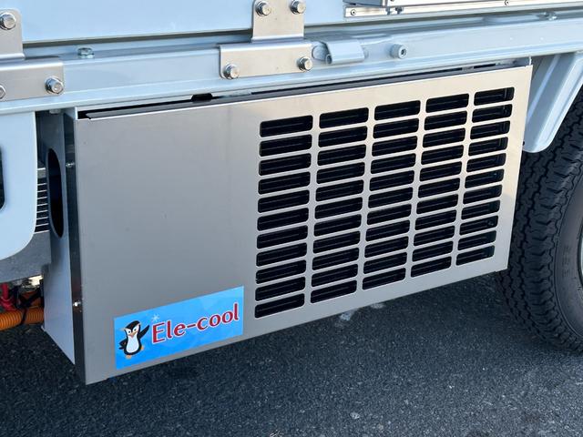 ハイゼットトラック スタンバイ付き冷蔵冷凍車 中温-5℃設定 2コンプ仕様 エレクール 2コンプレッサー仕様 片側スライドドア 外部電源用スタンバイケーブル スマートキー スマートアシスト プッシュスタート PW 障害物センサー 電動格納ミラー 左右90度ストッパー(48枚目)