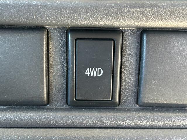 キャリイトラック ４ＷＤ　低温冷蔵冷凍車　－２０℃設定　キャリイ食品シリーズ　片側スライドドア　リヤロックロッド扉　キーレス　パワーウィンドウ　バックカメラ　助手席エアバッグ　ＡＢＳ　スノコ　９０度ストッパー　保冷カーテン　庫内ライト　荷箱カギ（30枚目）