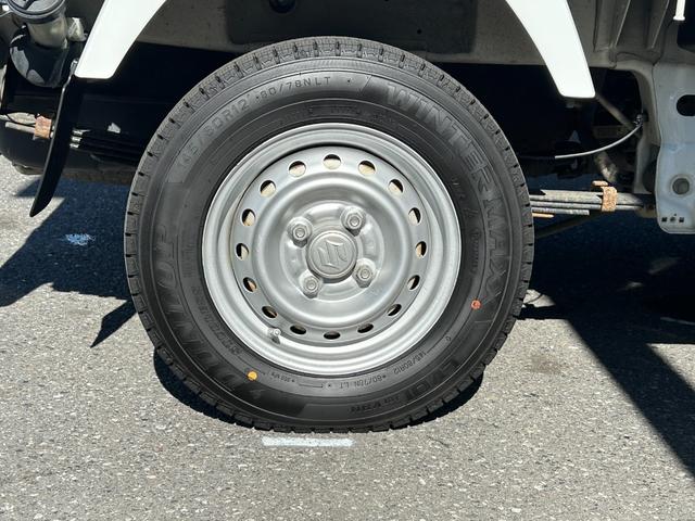 キャリイトラック ４ＷＤ　低温冷蔵冷凍車　－２０℃設定　キャリイ食品シリーズ　片側スライドドア　リヤロックロッド扉　キーレス　パワーウィンドウ　バックカメラ　助手席エアバッグ　ＡＢＳ　スノコ　９０度ストッパー　保冷カーテン　庫内ライト　荷箱カギ（50枚目）