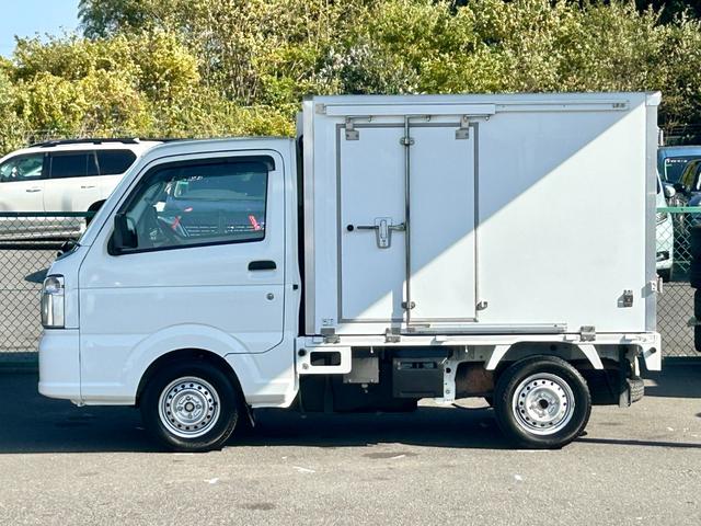 スクラムトラック 低温冷蔵冷凍車　－２２℃設定　デンソー冷凍機　片側スライドドア　リヤロックロッド扉　ＥＴＣ　助手席エアバッグ　ＡＢＳ　左右９０度ストッパー　樹脂製スノコ　庫内ライト　荷箱カギ（10枚目）