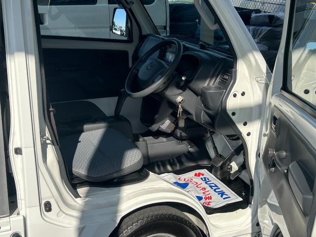 スクラムトラック 低温冷蔵冷凍車　－２２℃設定　デンソー冷凍機　片側スライドドア　リヤロックロッド扉　ＥＴＣ　助手席エアバッグ　ＡＢＳ　左右９０度ストッパー　樹脂製スノコ　庫内ライト　荷箱カギ（23枚目）