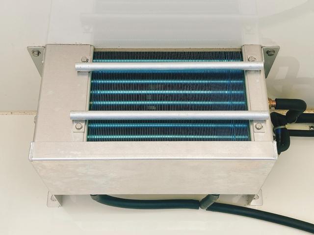 ハイゼットトラック FRP中温冷蔵冷凍車 -7℃設定 デンソー冷凍機 片側スライドドア リヤワンタッチ扉 バックカメラ 助手席エアバッグ ABS 90度ストッパー 樹脂製スノコ 庫内ライト 荷箱カギ(19枚目)