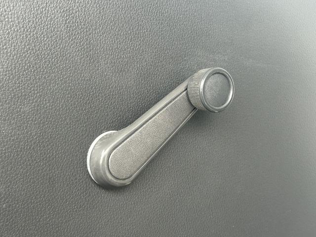 ハイゼットトラック FRP中温冷蔵冷凍車 -7℃設定 デンソー冷凍機 片側スライドドア リヤワンタッチ扉 バックカメラ 助手席エアバッグ ABS 90度ストッパー 樹脂製スノコ 庫内ライト 荷箱カギ(37枚目)