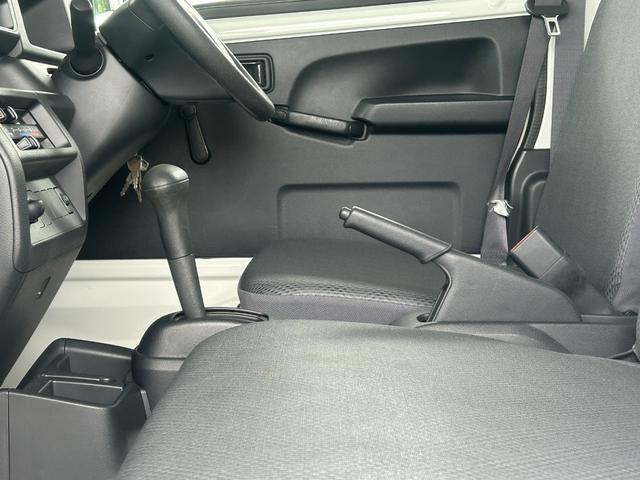 ハイゼットトラック FRP中温冷蔵冷凍車 -7℃設定 デンソー冷凍機 片側スライドドア リヤワンタッチ扉 バックカメラ 助手席エアバッグ ABS 90度ストッパー 樹脂製スノコ 庫内ライト 荷箱カギ(38枚目)