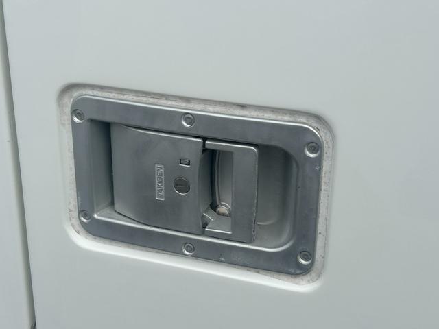 ハイゼットトラック FRP中温冷蔵冷凍車 -7℃設定 デンソー冷凍機 片側スライドドア リヤワンタッチ扉 バックカメラ 助手席エアバッグ ABS 90度ストッパー 樹脂製スノコ 庫内ライト 荷箱カギ(41枚目)