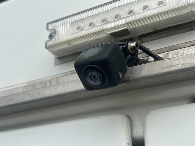 ハイゼットトラック FRP中温冷蔵冷凍車 -7℃設定 デンソー冷凍機 片側スライドドア リヤワンタッチ扉 バックカメラ 助手席エアバッグ ABS 90度ストッパー 樹脂製スノコ 庫内ライト 荷箱カギ(42枚目)