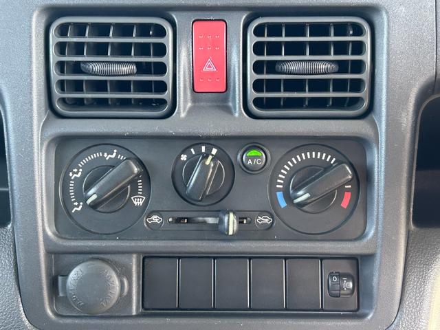 キャリイトラック 低温冷蔵冷凍車　－３０℃設定　　薄箱５０ｍｍ　菱重コールドチェーン冷凍機　２コンプレッサー仕様　片側スライドドア　リヤワンタッチ扉　ＥＴＣ　助手席エアバッグ　ＡＢＳ　左右９０度ストッパー　保冷カーテン　樹脂製スノコ　庫内ライト　荷箱カギ（26枚目）