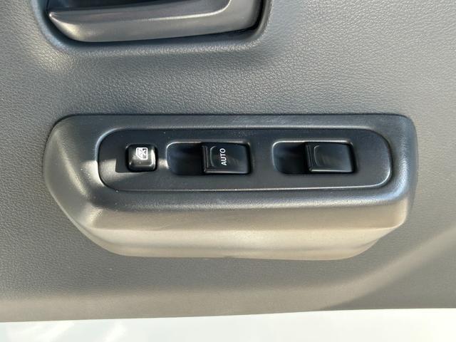 キャリイトラック 低温冷蔵冷凍車　－３０℃設定　　薄箱５０ｍｍ　菱重コールドチェーン冷凍機　２コンプレッサー仕様　片側スライドドア　リヤワンタッチ扉　ＥＴＣ　助手席エアバッグ　ＡＢＳ　左右９０度ストッパー　保冷カーテン　樹脂製スノコ　庫内ライト　荷箱カギ（29枚目）