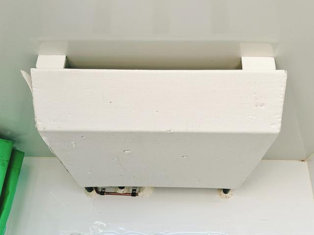 NT100クリッパートラック 低温冷蔵冷凍車 -30℃設定 菱重コールドチェーン 菱重コールドチェーン冷凍機 2コンプレッサー仕様 片側スライドドア リヤロックロッド扉 バックカメラ 助手席エアバッグ ABS 保冷カーテン 左右90度ストッパー 樹脂製スノコ 庫内ライト 荷箱カギ(19枚目)