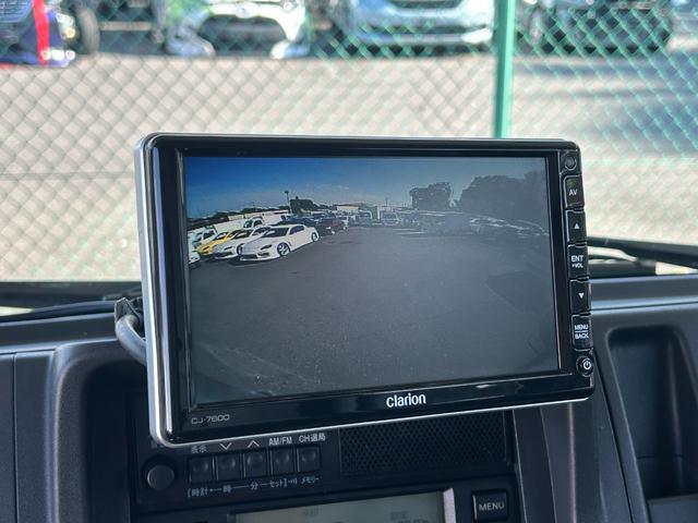 NT100クリッパートラック 低温冷蔵冷凍車 -30℃設定 菱重コールドチェーン 菱重コールドチェーン冷凍機 2コンプレッサー仕様 片側スライドドア リヤロックロッド扉 バックカメラ 助手席エアバッグ ABS 保冷カーテン 左右90度ストッパー 樹脂製スノコ 庫内ライト 荷箱カギ(40枚目)