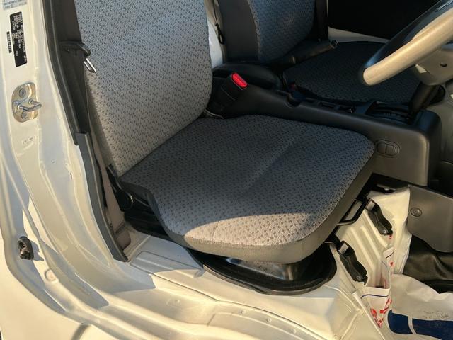 キャリイトラック 低温冷蔵冷凍車　－２０℃設定　キャリイ食品シリーズ　片側ドア　キャリイ食品シリーズ　サーモキング冷凍機　片側スライドドア　リヤロックロッド扉　キーレス　パワーウィンドウ　ＥＴＣ　スノコ　庫内ライト　荷箱カギ（23枚目）