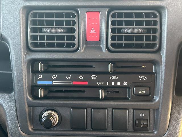 キャリイトラック 低温冷蔵冷凍車　－２０℃設定　キャリイ食品シリーズ　片側ドア　キャリイ食品シリーズ　サーモキング冷凍機　片側スライドドア　リヤロックロッド扉　キーレス　パワーウィンドウ　ＥＴＣ　スノコ　庫内ライト　荷箱カギ（24枚目）