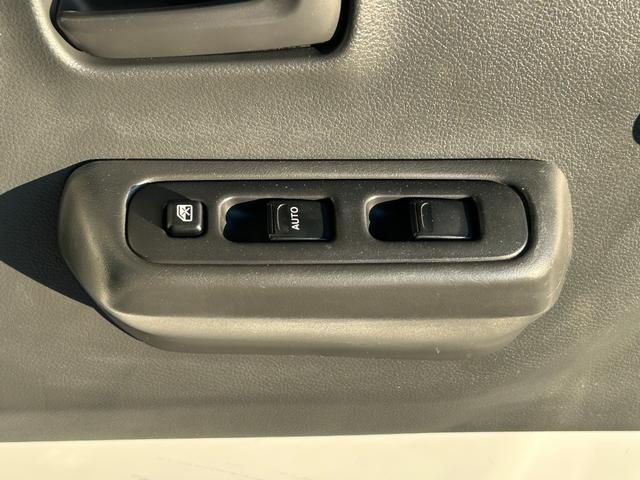 キャリイトラック 低温冷蔵冷凍車　－２０℃設定　キャリイ食品シリーズ　片側ドア　キャリイ食品シリーズ　サーモキング冷凍機　片側スライドドア　リヤロックロッド扉　キーレス　パワーウィンドウ　ＥＴＣ　スノコ　庫内ライト　荷箱カギ（27枚目）