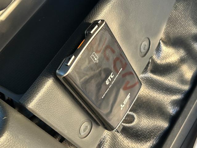 キャリイトラック 低温冷蔵冷凍車　－２０℃設定　キャリイ食品シリーズ　片側ドア　キャリイ食品シリーズ　サーモキング冷凍機　片側スライドドア　リヤロックロッド扉　キーレス　パワーウィンドウ　ＥＴＣ　スノコ　庫内ライト　荷箱カギ（29枚目）