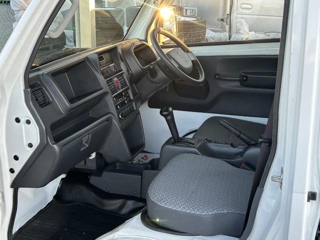 キャリイトラック 低温冷蔵冷凍車　－２０℃設定　キャリイ食品シリーズ　片側ドア　キャリイ食品シリーズ　サーモキング冷凍機　片側スライドドア　リヤロックロッド扉　キーレス　パワーウィンドウ　ＥＴＣ　スノコ　庫内ライト　荷箱カギ（30枚目）