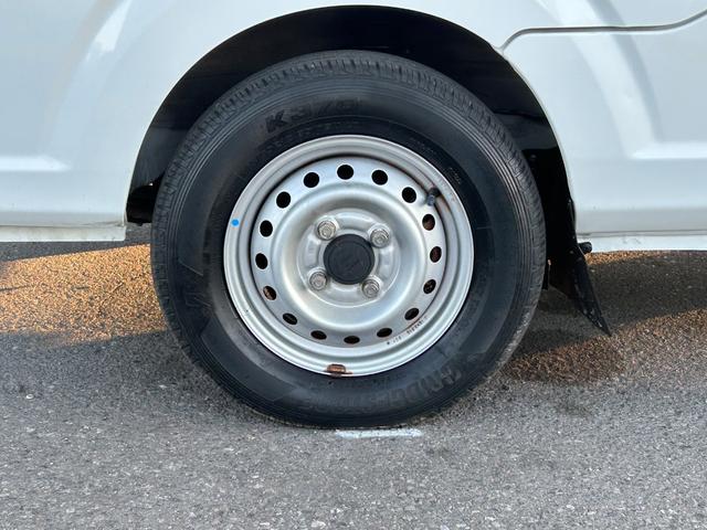 キャリイトラック 低温冷蔵冷凍車　－２０℃設定　キャリイ食品シリーズ　片側ドア　キャリイ食品シリーズ　サーモキング冷凍機　片側スライドドア　リヤロックロッド扉　キーレス　パワーウィンドウ　ＥＴＣ　スノコ　庫内ライト　荷箱カギ（44枚目）