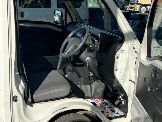 ハイゼットトラック ４ＷＤ　ＦＲＰ中温冷蔵冷凍車　－７℃設定　デンソー冷凍機　ダイハツ純正　両側スライドドア　リヤワンタッチ扉　助手席エアバッグ　ＡＢＳ　９０度ストッパー　樹脂製スノコ　庫内ライト　荷箱カギ（4枚目）