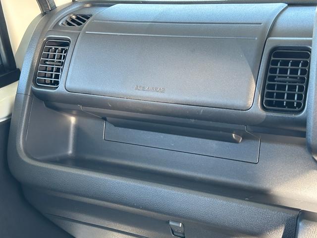 ハイゼットトラック ４ＷＤ　ＦＲＰ中温冷蔵冷凍車　－７℃設定　デンソー冷凍機　ダイハツ純正　両側スライドドア　リヤワンタッチ扉　助手席エアバッグ　ＡＢＳ　９０度ストッパー　樹脂製スノコ　庫内ライト　荷箱カギ（28枚目）