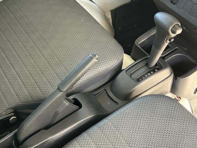 ハイゼットトラック ４ＷＤ　ＦＲＰ中温冷蔵冷凍車　－７℃設定　デンソー冷凍機　ダイハツ純正　両側スライドドア　リヤワンタッチ扉　助手席エアバッグ　ＡＢＳ　９０度ストッパー　樹脂製スノコ　庫内ライト　荷箱カギ（30枚目）