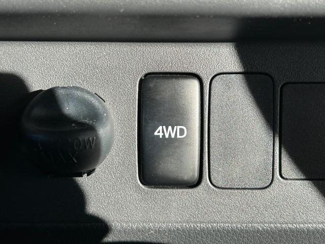 ハイゼットトラック ４ＷＤ　ＦＲＰ中温冷蔵冷凍車　－７℃設定　デンソー冷凍機　ダイハツ純正　両側スライドドア　リヤワンタッチ扉　助手席エアバッグ　ＡＢＳ　９０度ストッパー　樹脂製スノコ　庫内ライト　荷箱カギ（31枚目）