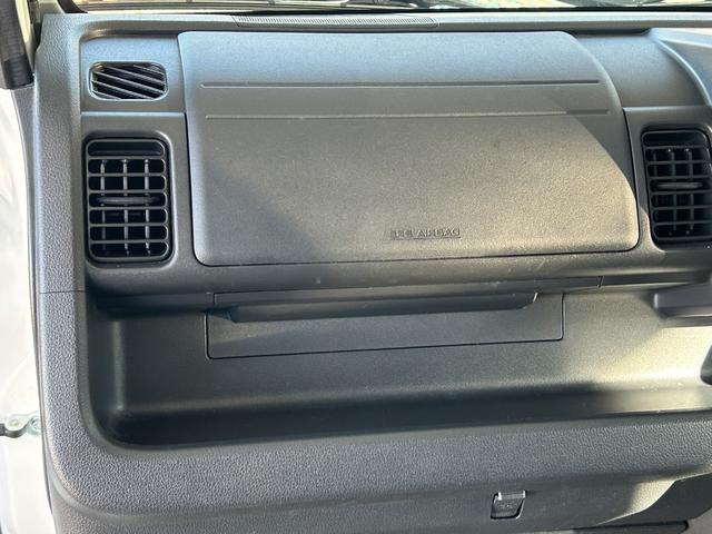 ハイゼットトラック ４ＷＤ　ＦＲＰ中温冷蔵冷凍車　－７℃設定　デンソー冷凍機　ダイハツ純正　両側スライドドア　リヤワンタッチ扉　助手席エアバッグ　ＡＢＳ　９０度ストッパー　樹脂製スノコ　庫内ライト　荷箱カギ（37枚目）