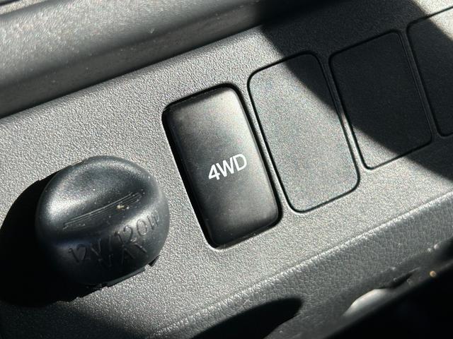 ハイゼットトラック ４ＷＤ　ＦＲＰ中温冷蔵冷凍車　－７℃設定　デンソー冷凍機　ダイハツ純正　両側スライドドア　リヤワンタッチ扉　助手席エアバッグ　ＡＢＳ　９０度ストッパー　樹脂製スノコ　庫内ライト　荷箱カギ（40枚目）