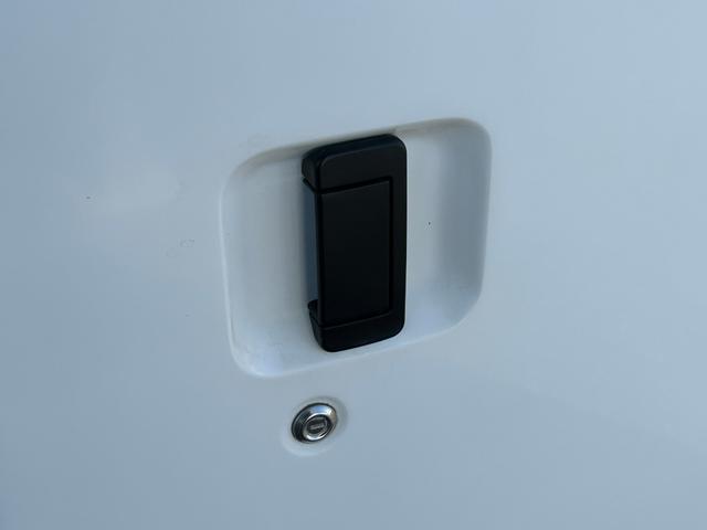 ハイゼットトラック ４ＷＤ　ＦＲＰ中温冷蔵冷凍車　－７℃設定　デンソー冷凍機　ダイハツ純正　両側スライドドア　リヤワンタッチ扉　助手席エアバッグ　ＡＢＳ　９０度ストッパー　樹脂製スノコ　庫内ライト　荷箱カギ（41枚目）