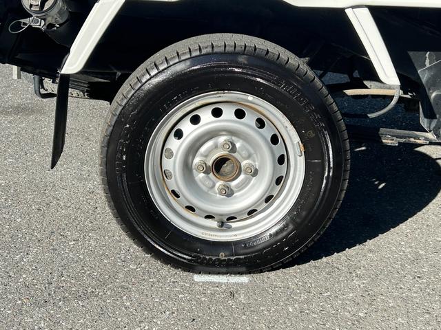 ハイゼットトラック ４ＷＤ　ＦＲＰ中温冷蔵冷凍車　－７℃設定　デンソー冷凍機　ダイハツ純正　両側スライドドア　リヤワンタッチ扉　助手席エアバッグ　ＡＢＳ　９０度ストッパー　樹脂製スノコ　庫内ライト　荷箱カギ（48枚目）