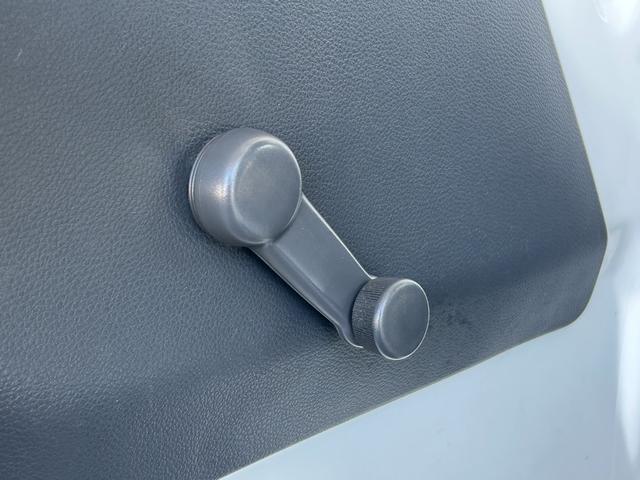 ミニキャブトラック 冷蔵冷凍車 中温-5℃設定 菱重コールドチェーン2コンプ仕様 2コンプレッサー冷凍機 片側スライドドア リヤワンタッチ扉 助手席エアバッグ ABS 90度ストッパー 樹脂製スノコ 庫内ライト 荷箱カギ(36枚目)