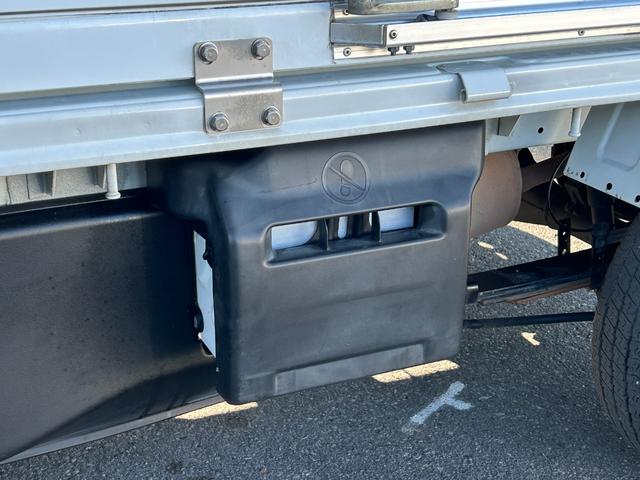 ミニキャブトラック 冷蔵冷凍車 中温-5℃設定 菱重コールドチェーン2コンプ仕様 2コンプレッサー冷凍機 片側スライドドア リヤワンタッチ扉 助手席エアバッグ ABS 90度ストッパー 樹脂製スノコ 庫内ライト 荷箱カギ(40枚目)