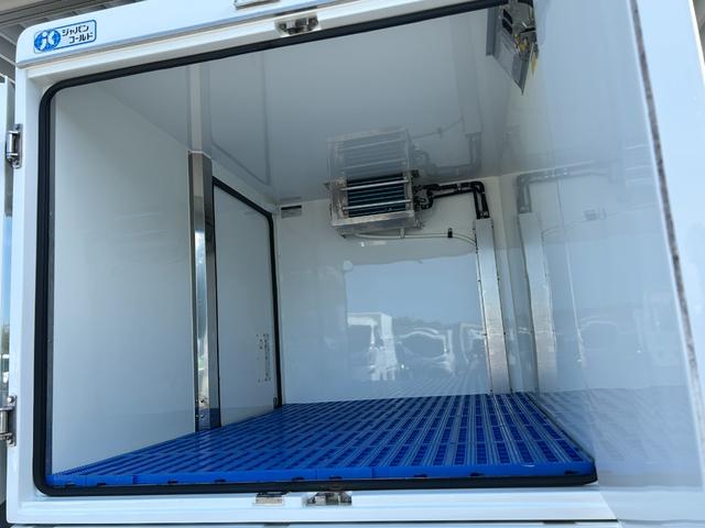 ハイゼットトラック 4WD FRP中温冷蔵冷凍車 -7℃設定 デンソー冷凍機 片側スライドドア リヤワンタッチ扉 スマートアシスト 障害物センサー 90度ストッパー 樹脂製スノコ 庫内ライト 荷箱カギ(17枚目)