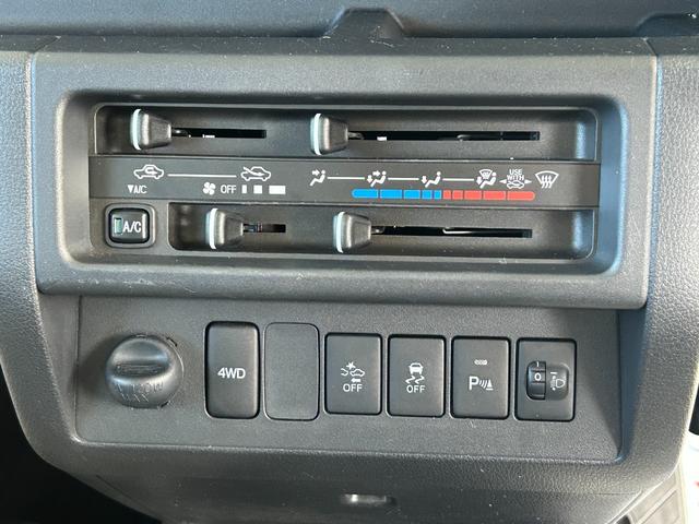 ハイゼットトラック 4WD FRP中温冷蔵冷凍車 -7℃設定 デンソー冷凍機 片側スライドドア リヤワンタッチ扉 スマートアシスト 障害物センサー 90度ストッパー 樹脂製スノコ 庫内ライト 荷箱カギ(25枚目)