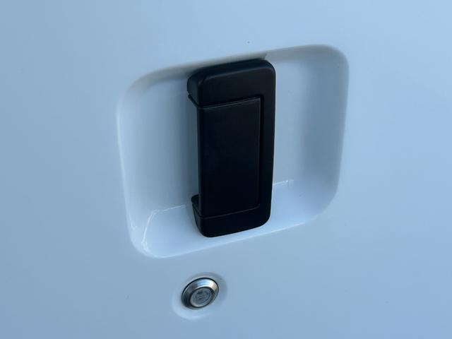 ハイゼットトラック 4WD FRP中温冷蔵冷凍車 -7℃設定 デンソー冷凍機 片側スライドドア リヤワンタッチ扉 スマートアシスト 障害物センサー 90度ストッパー 樹脂製スノコ 庫内ライト 荷箱カギ(42枚目)