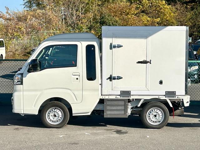 ハイゼットトラック ジャンボエクストラ 4WD 低温冷蔵冷凍車 -25℃設定 日章冷凍2コンプレッサー冷凍機 薄型エバポレータ 片側ドア リヤロックロッド扉 スマートキー PW スマアシ 電動格納ミラー 障害物センサー レーンキープアシスト(10枚目)