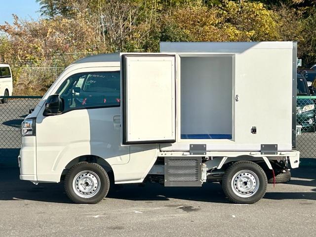 ハイゼットトラック ジャンボエクストラ 4WD 低温冷蔵冷凍車 -25℃設定 日章冷凍2コンプレッサー冷凍機 薄型エバポレータ 片側ドア リヤロックロッド扉 スマートキー PW スマアシ 電動格納ミラー 障害物センサー レーンキープアシスト(11枚目)