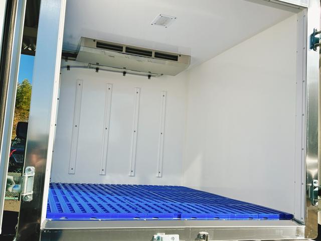 ハイゼットトラック ジャンボエクストラ 4WD 低温冷蔵冷凍車 -25℃設定 日章冷凍2コンプレッサー冷凍機 薄型エバポレータ 片側ドア リヤロックロッド扉 スマートキー PW スマアシ 電動格納ミラー 障害物センサー レーンキープアシスト(18枚目)