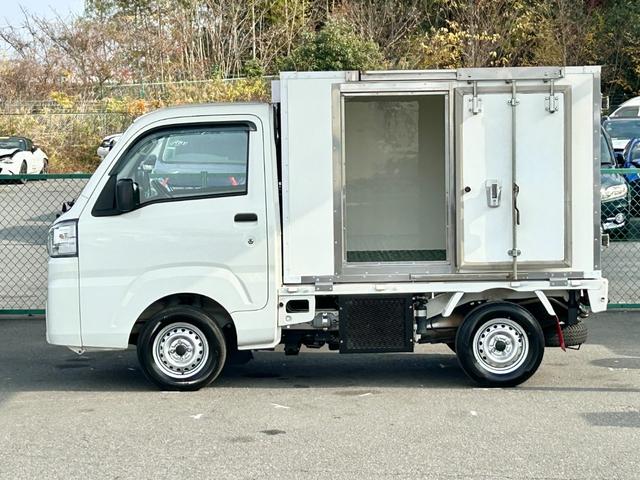 ハイゼットトラック 冷蔵冷凍車 中温-5℃設定 日章冷凍2コンプレッサー冷凍機 片側スライドドア リヤロックロッド扉 ABS 90度ストッパー 樹脂製スノコ 庫内ライト 荷箱カギ(11枚目)