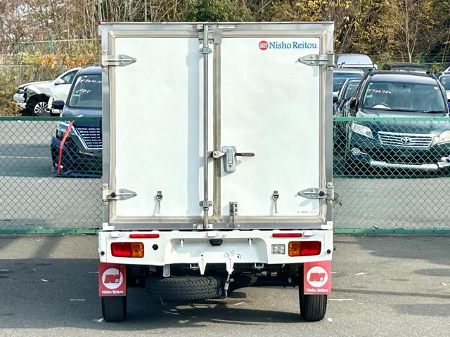ハイゼットトラック 冷蔵冷凍車 中温-5℃設定 日章冷凍2コンプレッサー冷凍機 片側スライドドア リヤロックロッド扉 ABS 90度ストッパー 樹脂製スノコ 庫内ライト 荷箱カギ(13枚目)