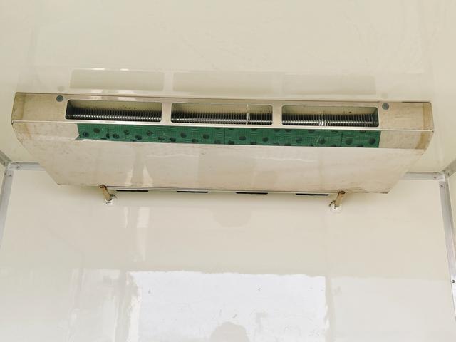 ハイゼットトラック 冷蔵冷凍車 中温-5℃設定 日章冷凍2コンプレッサー冷凍機 片側スライドドア リヤロックロッド扉 ABS 90度ストッパー 樹脂製スノコ 庫内ライト 荷箱カギ(19枚目)