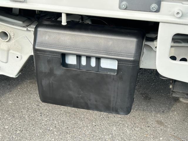 ハイゼットトラック 冷蔵冷凍車 中温-5℃設定 日章冷凍2コンプレッサー冷凍機 片側スライドドア リヤロックロッド扉 ABS 90度ストッパー 樹脂製スノコ 庫内ライト 荷箱カギ(42枚目)