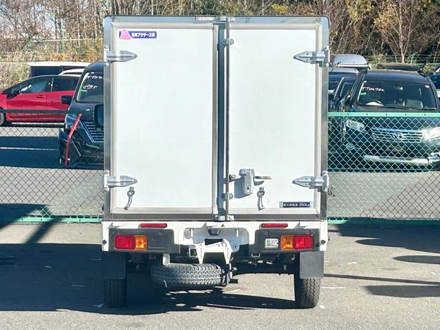 ハイゼットトラック スタンバイ付き低温冷蔵冷凍車 -20℃設定 2コンプ仕様 エレクール2コンプレッサー仕様 片側スライドドア 外部電源用スタンバイケーブル スマートアシスト スマートキー プッシュスタート 電動格納ミラー PW ETC 90度ストッパー 樹脂製スノコ(13枚目)