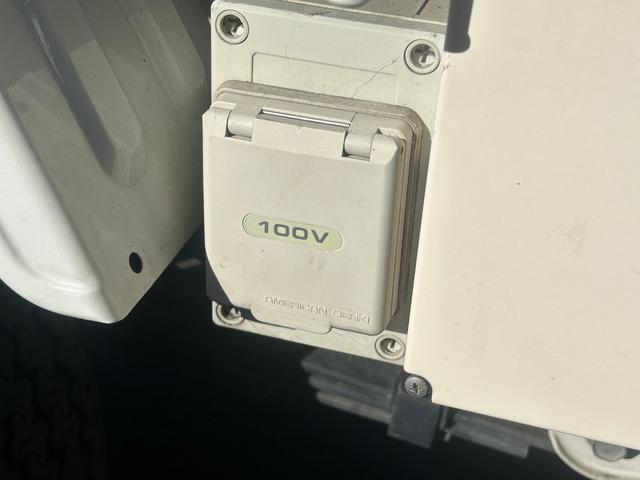 ハイゼットトラック スタンバイ付き低温冷蔵冷凍車 -20℃設定 2コンプ仕様 エレクール2コンプレッサー仕様 片側スライドドア 外部電源用スタンバイケーブル スマートアシスト スマートキー プッシュスタート 電動格納ミラー PW ETC 90度ストッパー 樹脂製スノコ(49枚目)